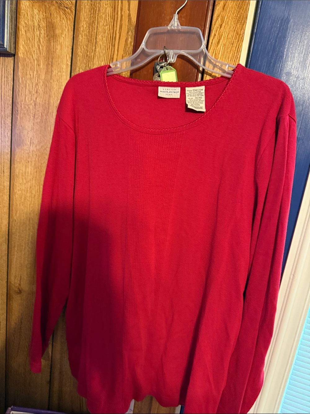 White Stag Red Long Sleeve Crewneck Top